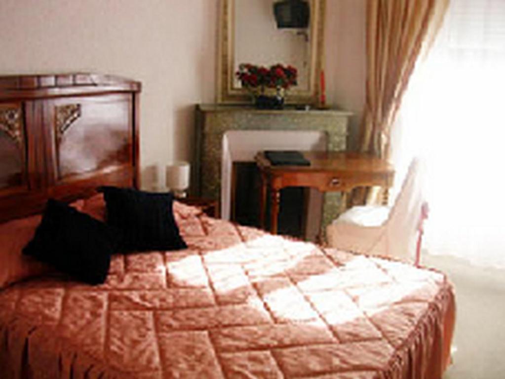 Arcantis Hotel Metropole Châtel-Guyon Kamer foto
