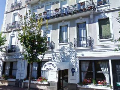 Arcantis Hotel Metropole Châtel-Guyon Buitenkant foto